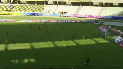 گل دوم فجرسپاسی به تراکتور