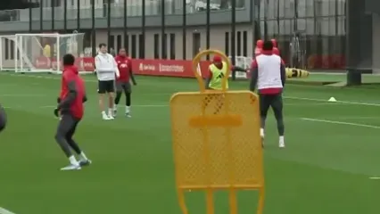 ویدئو: خط‌ونشان ستاره‌های اشلوت برای رقبا