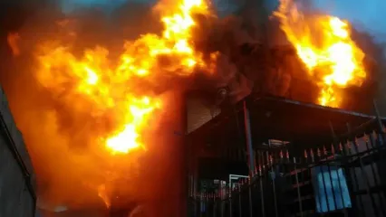 فیلم آتش بازی منجر به آتش سوزی در مالزی