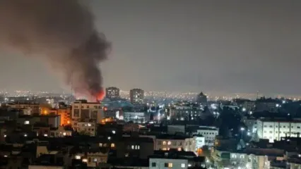 آتش‌سوزی شامگاهی در مرکز تهران + عکس و فیلم