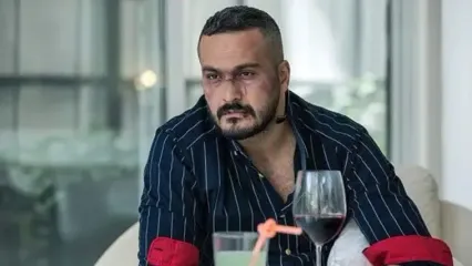 شعرخوانی بینظیره میلاد کی مرام از فاضل نظری در محضر مهران مدیری/ در راه رسیدن به تو گیرم که بمیرم، اصلاً به تو افتاد مسیرم که بمیرم