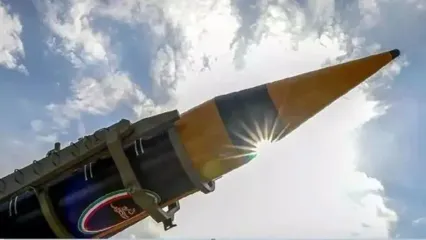 فیلم شگفت زدگی کارشناسان فرانسوی در قدرت و سرعت بالای موشک خرمشهر 4 / فقط 10 دقیقه تا اسرائیل