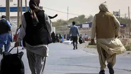 فیلم پررویی طالبانی ها در برابر مرزبانان ایرانی و جواب دندان شکن مقام ارشد مرزبانی به تهدیدات آنان !