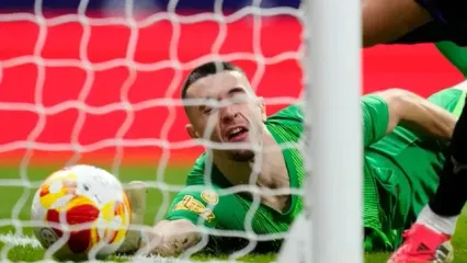 بارسلونا خنده‌دارترین گل ممکن را خورد