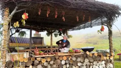 غذای روستایی در آذربایجان؛ کباب کردن ماهی بزرگ پر شده در تنور زیر زمینی