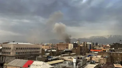 فیلم و عکس های هم اکنون آتش سوزی بزرگ در لاله زار تهران