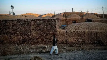 زندگی در انتهای محرومیت / دختران روستای "مود" بیشتر از پنج کلاس نمی توانند درس بخوانند