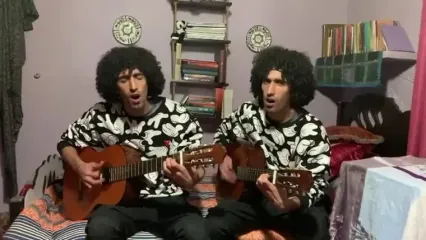 سفر در زمان؛ «رحمان و رحیم» در حال اجرا در پشت صحنه سریال پایتخت 6؛ سال 98