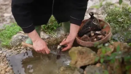 غذای روستایی در مراکش؛ پخت نان سنتی و کله پاچه در طبیعت روستا