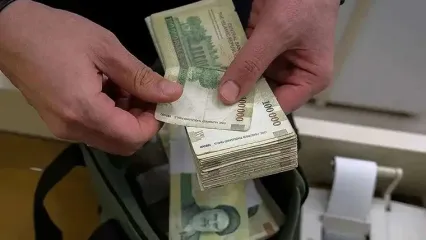 عضو شورایعالی کار: دستمزدی که به کارگر پرداخت می شود کفاف زندگی در چادر را هم نمی دهد