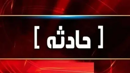 فیلم سقوط تابلو به علت طوفان شدید / کارگر شهری آسیب دید