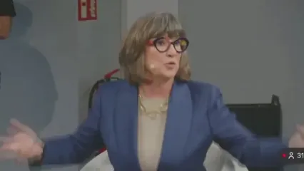 لحظه تحقیر رضا پهلوی در آنتن زنده در مونیخ