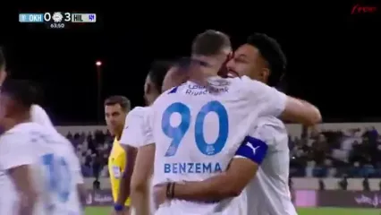 ویدیو: گل سوم الهلال به الاخدود توسط کریم بنزما