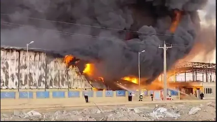 فیلم و عکس های آتش سوزی شهرک صنعتی آبادان / فرماندار چه گفت؟