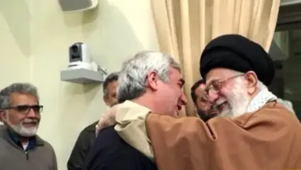 یادی کنیم از شوخی‌های جالب رهبری شهید با بازیگران / از خوش و بش تُرکی با کارگردان مارمولک تا طاغوتی گفتن به مهدی فخیم‌زاده !
