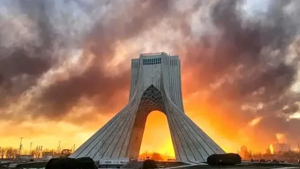 حملات آمریکا و اسرائیل به ایران، برج آزادی را تخریب کرد