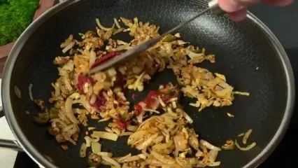 طرز تهیه یک پاستا ساده و جدید با تن ماهی