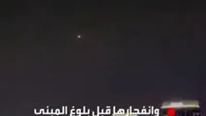 لحظه عبور پهپاد ایرانی از کنار برج خلیفه