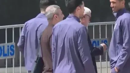 ویدئو: بازیکنان تیم ملی برای دریافت ویزای جام جهانی راهی آنکارا شدند