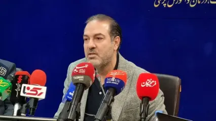 معاون وزیر بهداشت: ۴۰ درصد تخت های بیمارستانی در اشغال سالمندان است / ۱۵ همت دارو در خانه های مردم رسوب کرده است