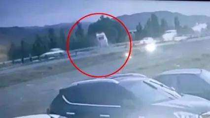 فیلم لحظه پرواز مرگبار پراید در جاده زنجان