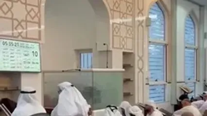 حضور غافلگیرکننده یک ربات در نماز عید قربان