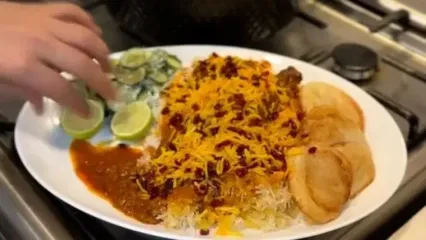 طرز تهیه زرشک پلو با مرغ