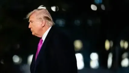 پس از حدود ۱۵ ساعت پرواز؛ ترامپ وارد پکن شد