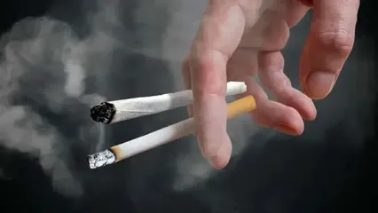 انتقاد معاون وزیر بهداشت به نمایش بی حد و مرز سیگار و سیگار کشیدن در سینمای خانگی