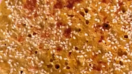 ⁨نان بدون آرد، روغن و شکر درست کنید