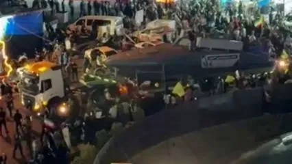 قایق تندروی سپاه سر از میدان انقلاب درآورد