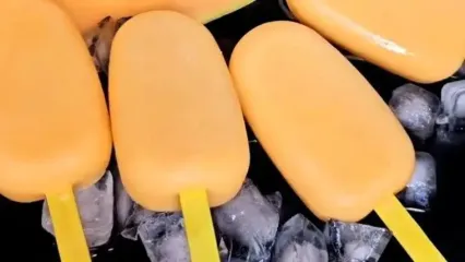 فقط با 2 قلم مواد اقتصادی ترین و خوشمزه ترین بستنی خونگی رو درست کن
