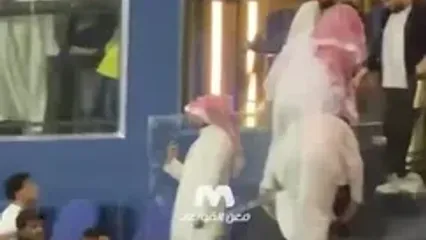 ویدئو: چوب و چماق، پایان تلخ دربی پرهیجان