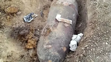 بیرون کشیدن بمب یک تنی در خانه ایی در خرم آباد