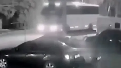 لحظه هولناک حمله پهپادی اوکراین به یک اتوبوس