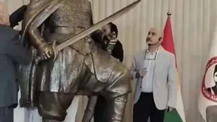 رونمایی از تندیس صلاح‌الدین ایوبی در کردستان عراق