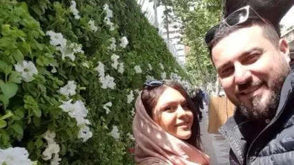 محسن کیایی: زمانی که با خانومم آشنا شدم من 21 سالم بود خانومم 20 سالش بود / ازدواج نمیکردم بیچاره می شدم/ تو خونمون بچه ها میان میرن فک میکنن دوست دختر دوست پسریم