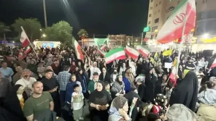 جشن‌ در میدان فردوسی و میدان انقلاب بعد از حمله امشب