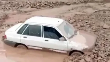 فیلم از سیل راه منجیل به علی آباد و طارم