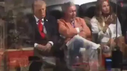 خوابیدن ترامپ سوژه شد