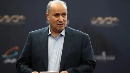 ابوطالب در نقش بدلِ تاج به آمریکا دهن‌کجی کرد