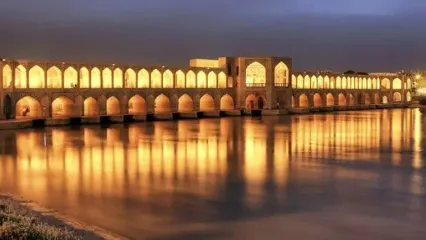 آرامش و زیبایی زاینده رود اصفهان