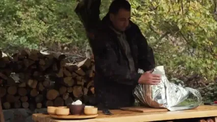 غذای روستایی در آذربایجان؛ طبخ کله پاچه گاو در طبیعت