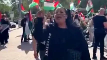 بیسیمچی مدیا: نحوه برخورد مناسب با یک هوادار پهلوی این شکلی است