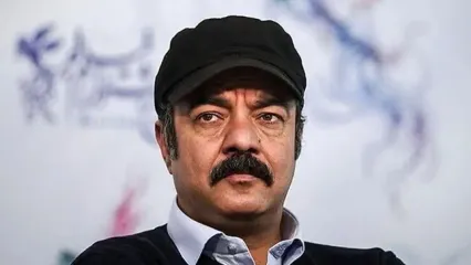 ویدئویی از حضور سعید آقاخانی در مراسم تدفین پدرش