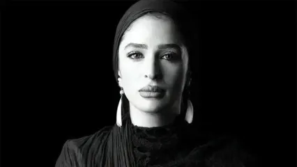 سفر به سال ۷۹؛ قاب نوستالژیک خسرو شکیبایی و عسل بدیعی کنار امین حیایی در جشنواره فجر