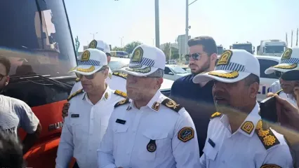 اقدامات پلس راهور برای بازگشایی جاده های بندرعباس و کرمان