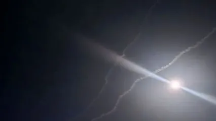 حمله موشکی و پهپادی به مواضع آمریکا در منطقه