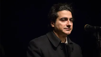 آواز دلنشین و یهویی همایون شجریان وسط شام / جادوی صدا در یک دورهمی صمیمی
