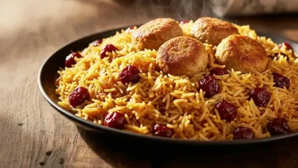طرز تهیه آلبالوپلوی خوشرنگ؛ بهترین انتخاب برای تابستان